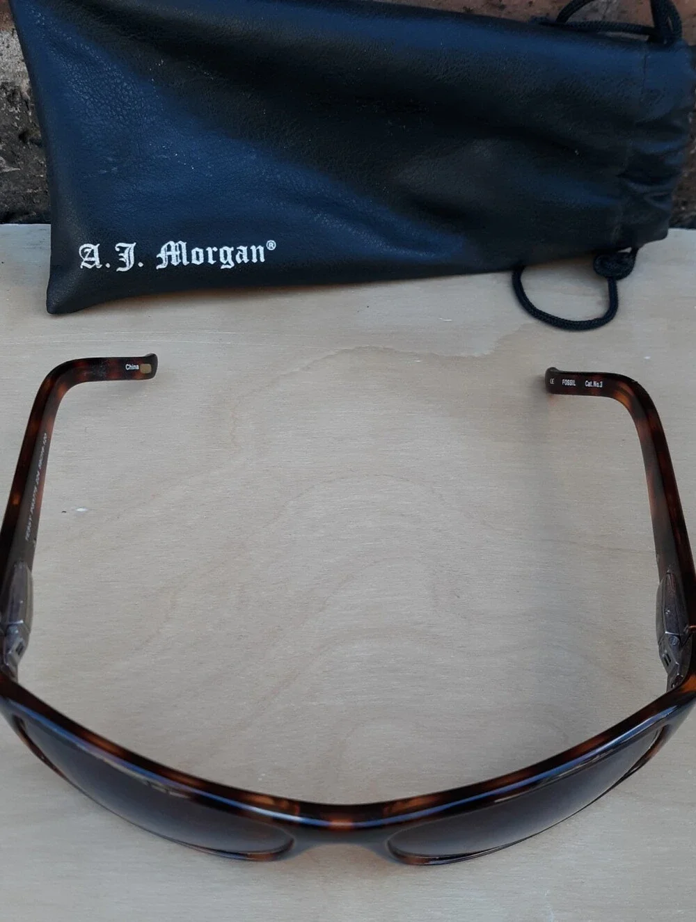 Fossil Tessy Tortoise Shell Wrap Sunglasses PS3775 Brown Gradient Y2K